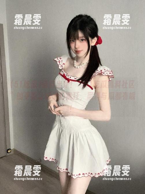 新鲜出炉!“51吃瓜黑料社区”的更新让妹子们疯狂,黑料与瓜都有哦! 新鲜出炉!“51吃瓜黑料社区”的更新让妹子们疯狂,黑料与瓜都有哦!