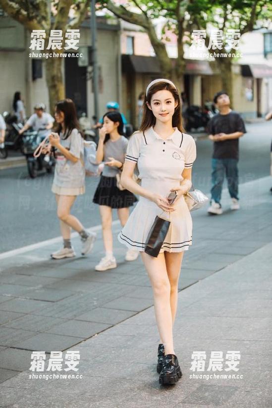可爱的www.51cgfunapp官网,让你在吃瓜的同时尽享欢乐的每一刻! 可爱的www.51cgfunapp官网,让你在吃瓜的同时尽享欢乐的每一刻!