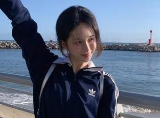 吃瓜界的秘密武器，下载黑料吃瓜网tttzzz5.cc，绝对不后悔！