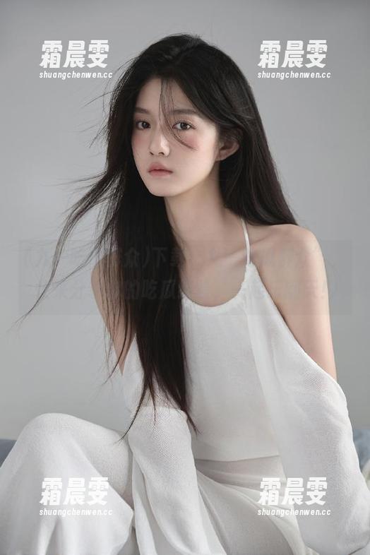 下载“九一吃瓜群众”，快来分享你的吃瓜经验，一起乐翻天！