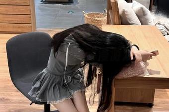 重磅推出！在线爆料“五一吃瓜黑料”：深入探讨动漫游戏中的争议事件！