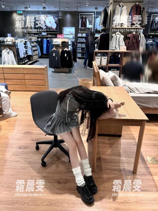 重磅推出!在线爆料“五一吃瓜黑料”:深入探讨动漫游戏中的争议事件! 重磅推出!在线爆料“五一吃瓜黑料”:深入探讨动漫游戏中的争议事件!