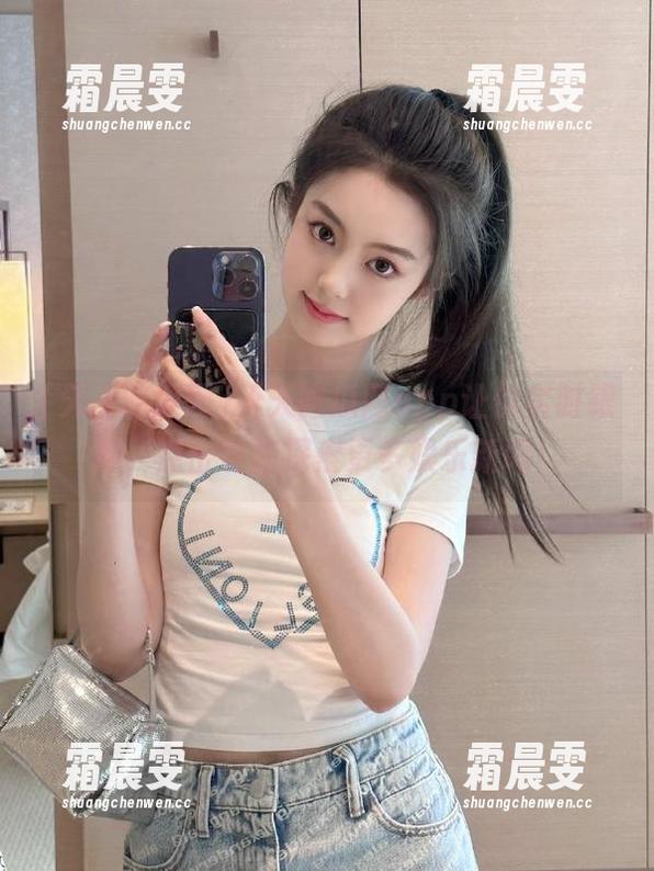 天天吃瓜网app让你实时跟踪,点击链接探索更多娱乐新闻! 天天吃瓜网app让你实时跟踪,点击链接探索更多娱乐新闻!