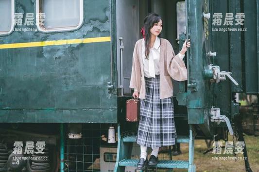玩转“黑料不打烊网页版”：你不可不知道的吃瓜美食线路