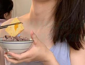 安卓版黑料吃瓜app带你探索反差黑料背后的那些不为人知的秘密！
