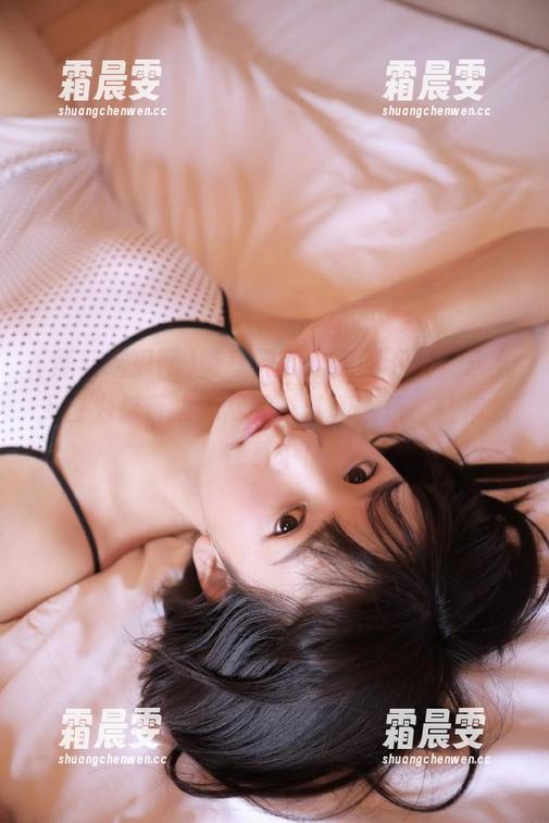 畅享黑料吃瓜网下载,永久入口为你带来无尽的八卦和娱乐,让你乐在其中! 畅享黑料吃瓜网下载,永久入口为你带来无尽的八卦和娱乐,让你乐在其中!