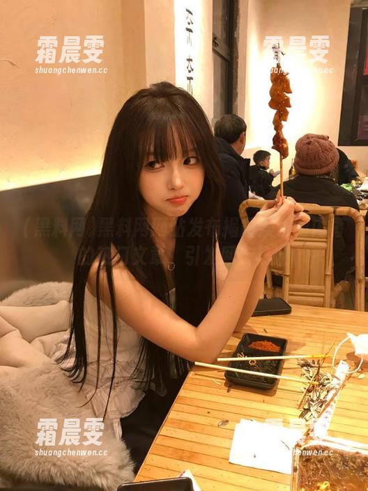黑料网网站发布揭露娱乐圈内幕的热门文章,引发网友热议 黑料网网站发布揭露娱乐圈内幕的热门文章,引发网友热议